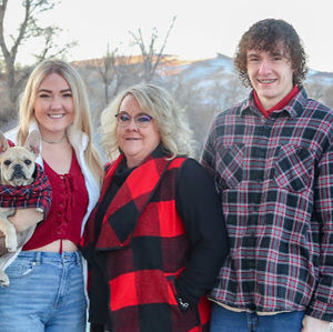 Meet your Posher, Debbie